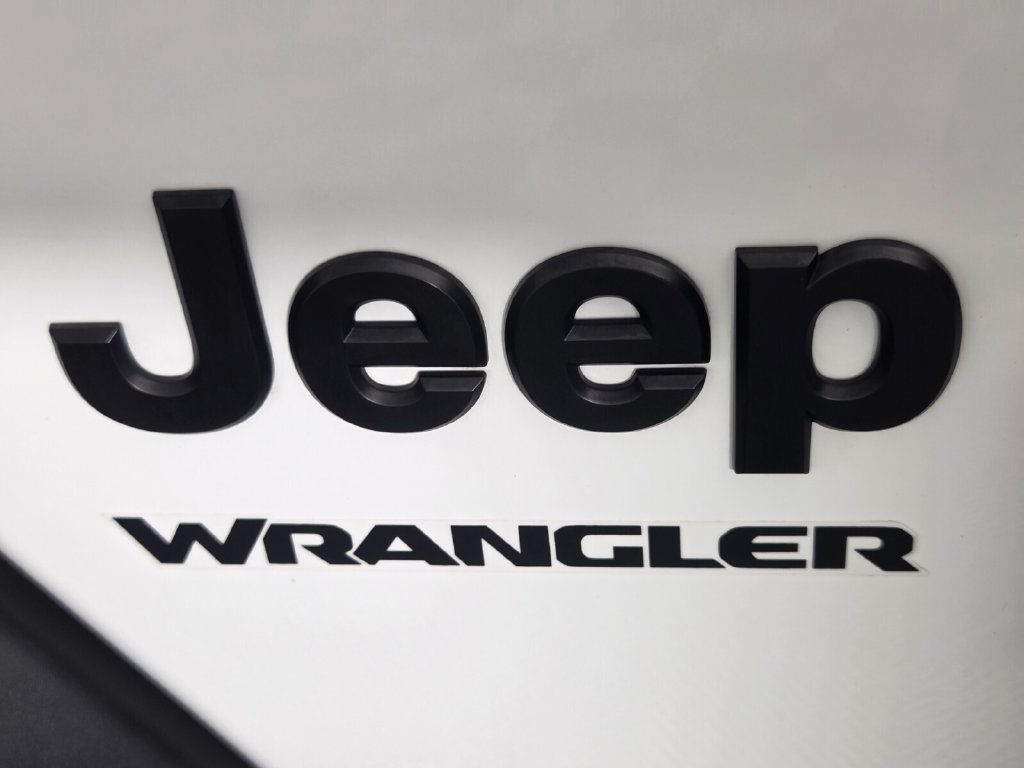Used 2022 Jeep Wrangler Sport AWD/4WD image 10