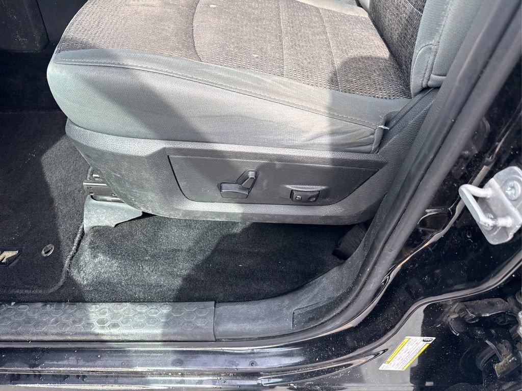 Used 2018 RAM 1500 Big Horn AWD/4WD image 31