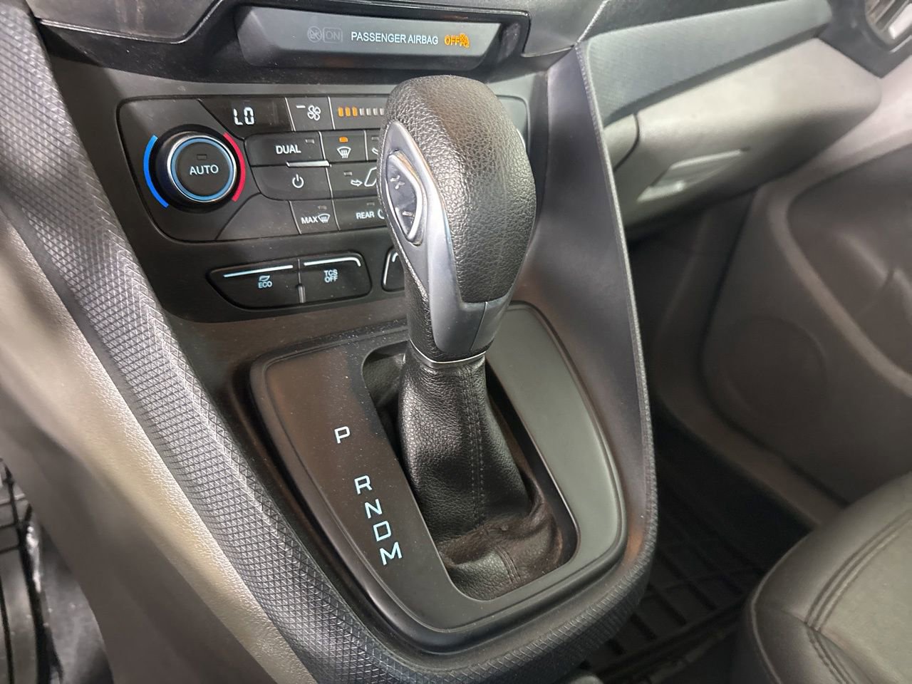 Used 2022 Ford Transit Connect XL FWD image 17