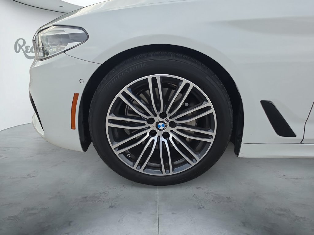 Used 2017 BMW 530i RWD image 14