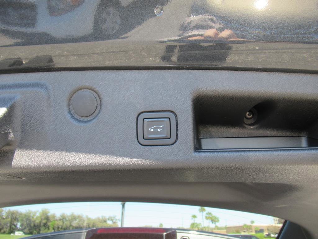 Used 2022 Chevrolet Equinox Premier image 30