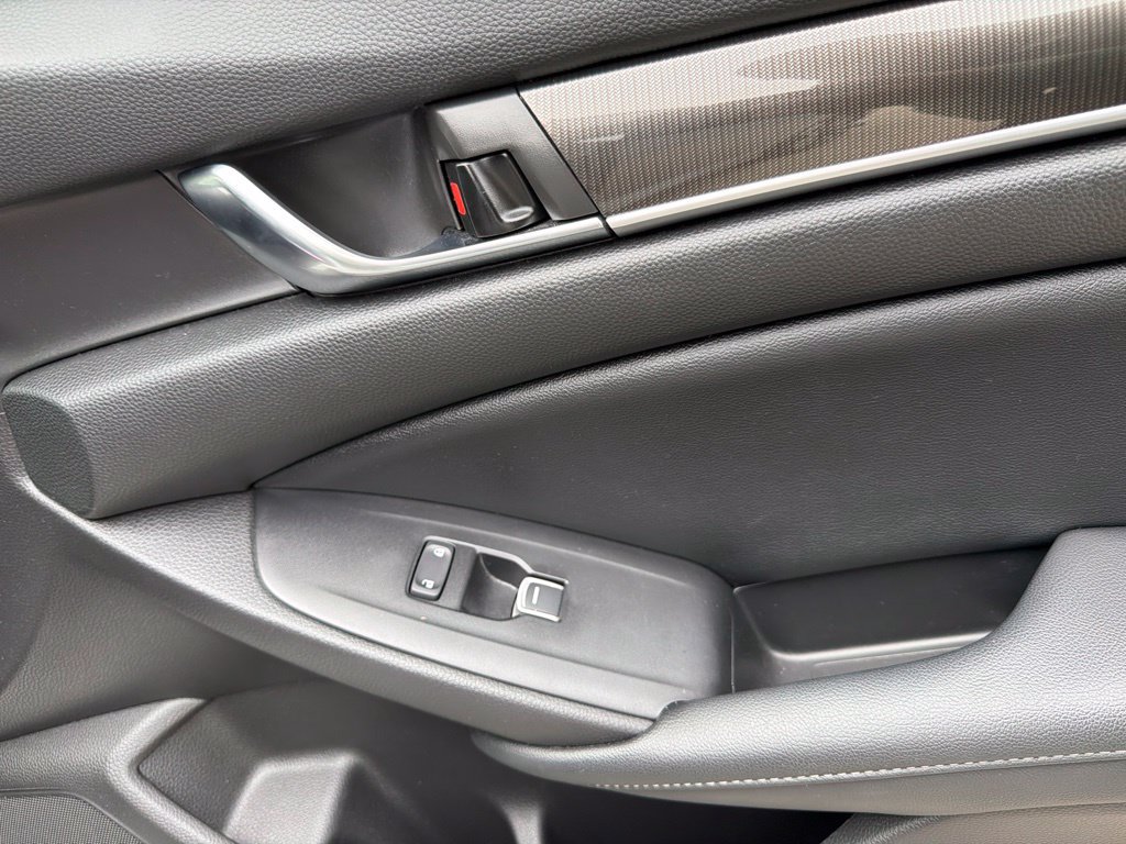 Used 2021 Honda Accord Sport image 8