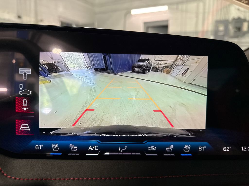 New 2026 Chevrolet Corvette Stingray Preferred Cpe w/ 2LT RWD image 17