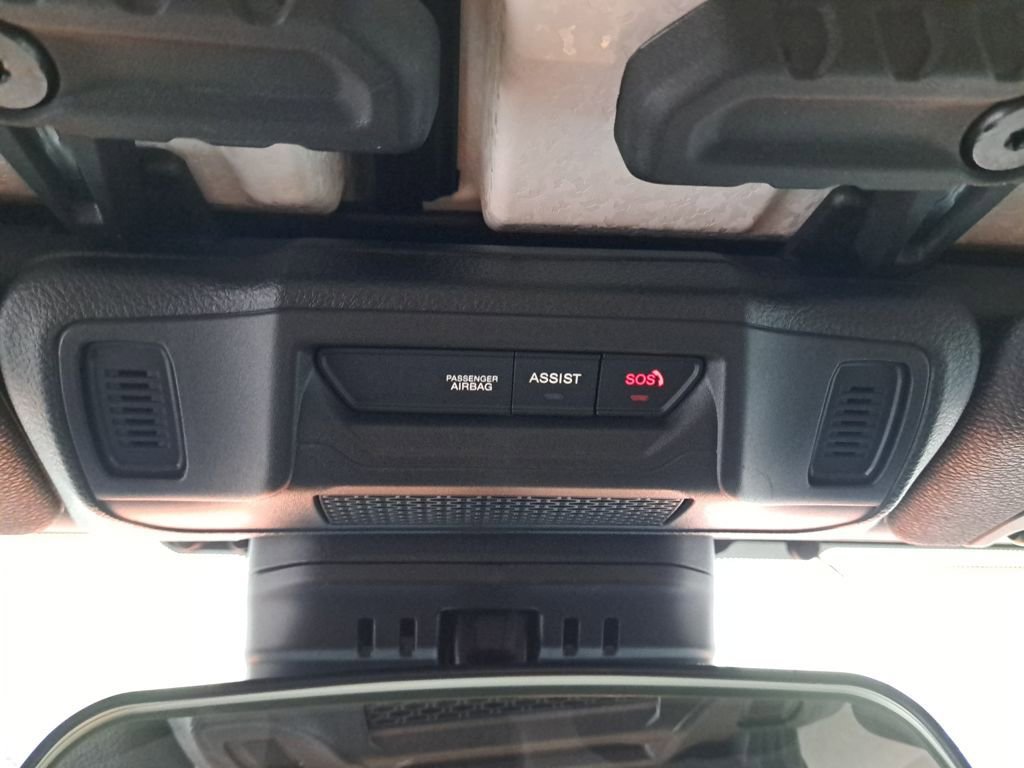 Used 2025 Jeep Gladiator Mojave w/ Convenience Group image 33