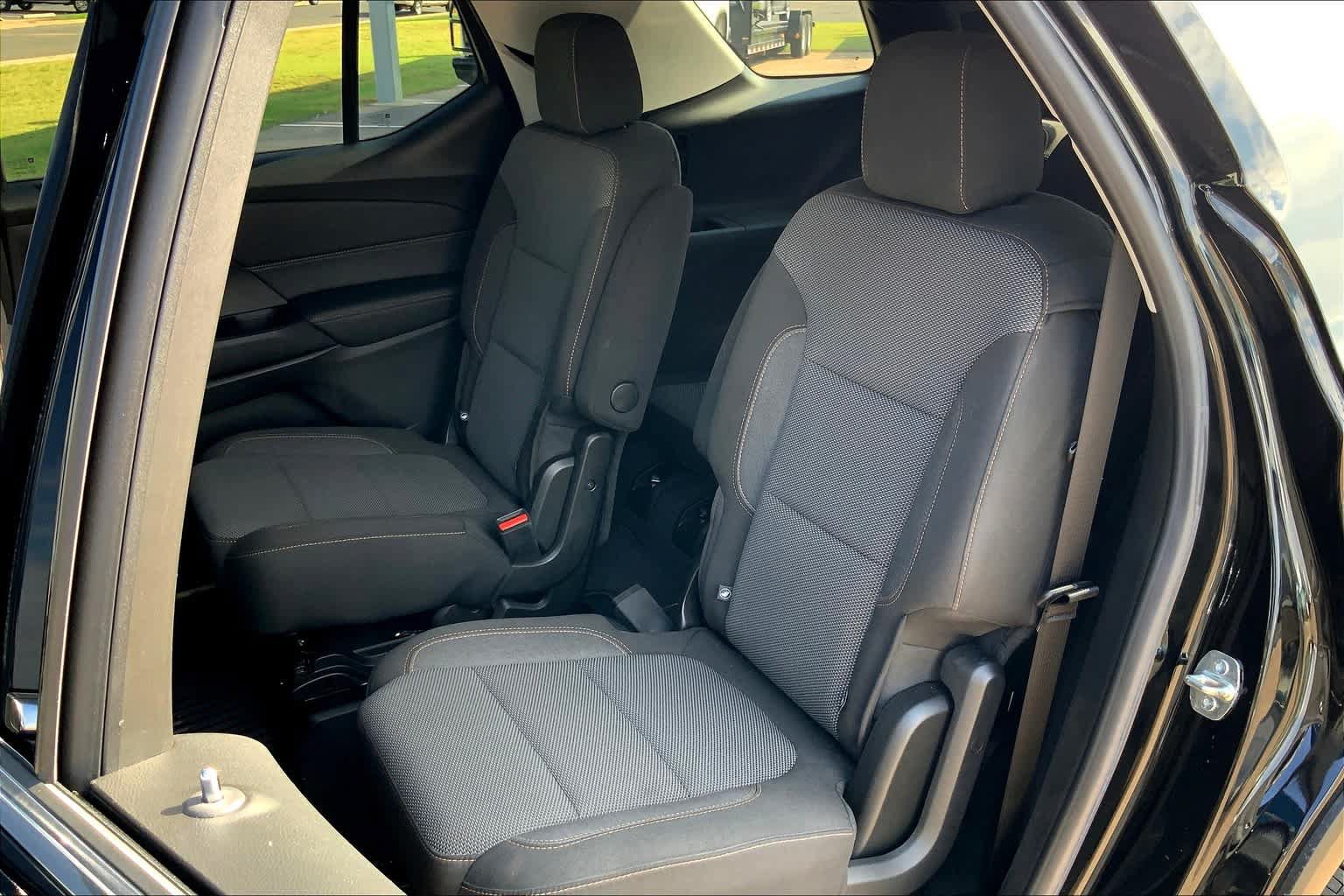 Used 2019 Chevrolet Traverse LT FWD image 20