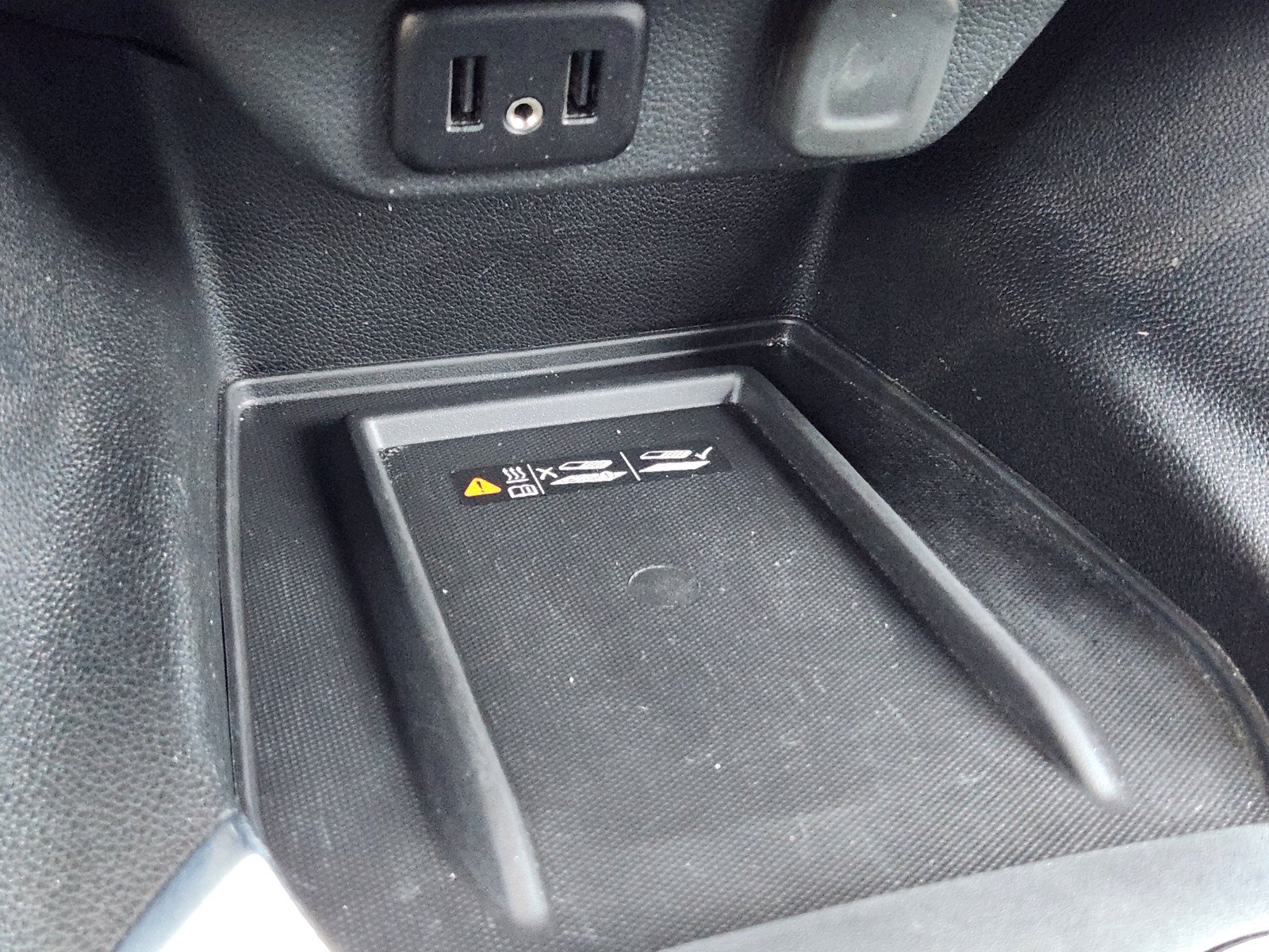 Used 2023 Chevrolet Traverse LT FWD image 17