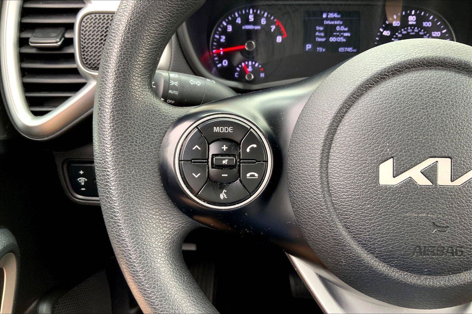 Used 2022 Kia Soul LX w/ Technology Package FWD image 16
