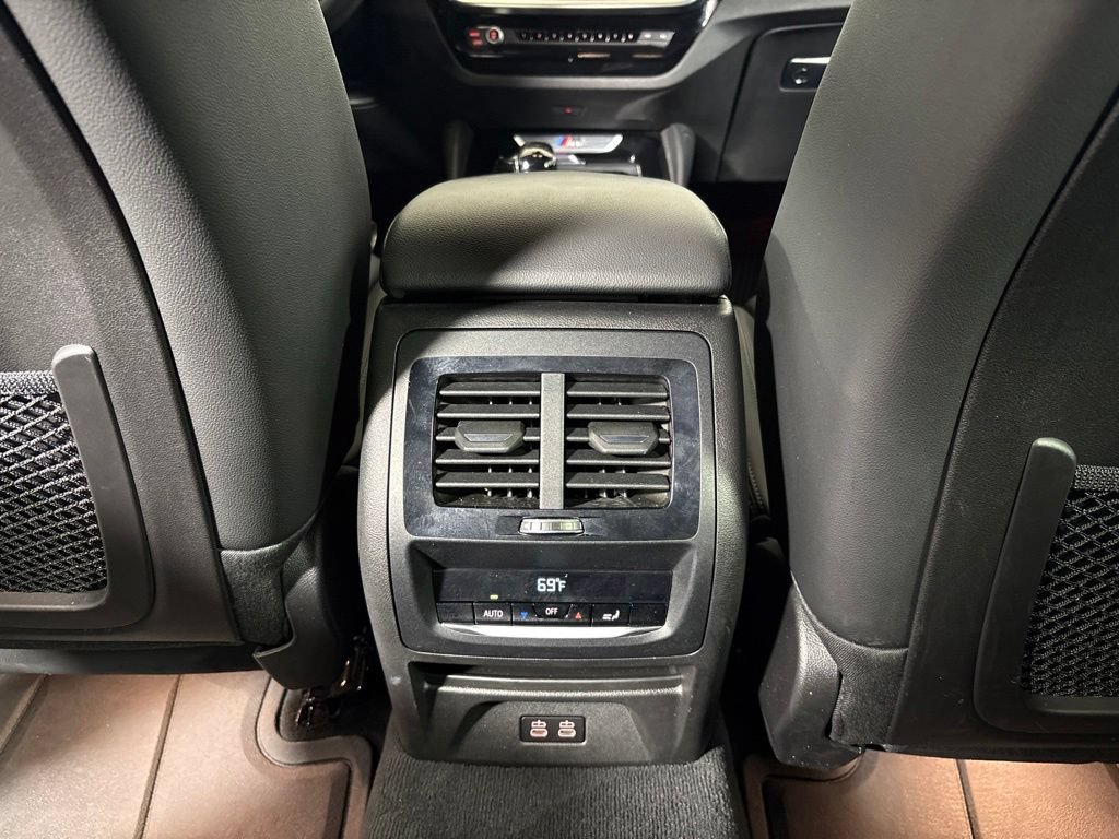 Used 2023 BMW X4 M40i AWD/4WD image 32