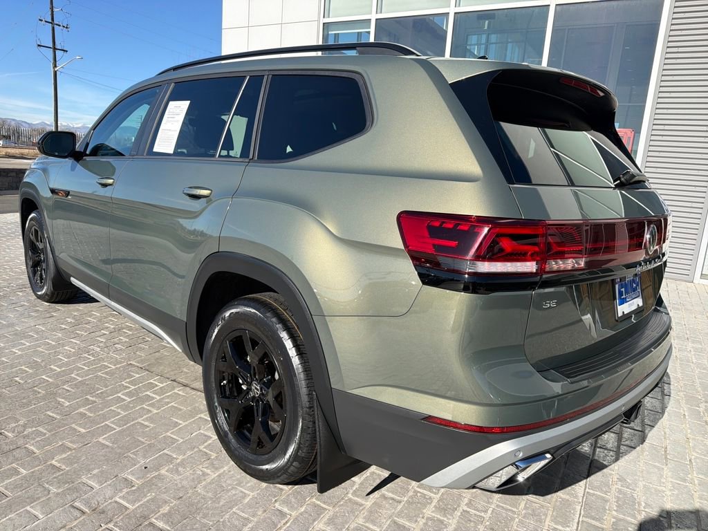 Certified 2024 Volkswagen Atlas Peak Edition SE image 5