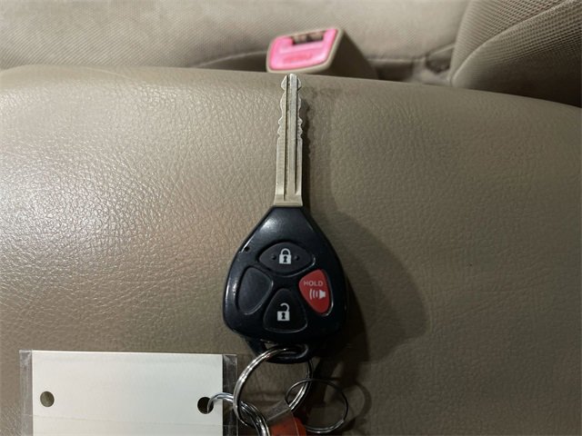 Used 2012 Toyota RAV4 4WD image 30