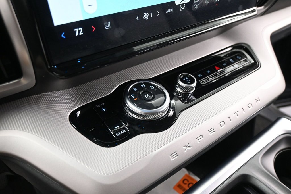 New 2026 Ford Expedition Active AWD/4WD image 14
