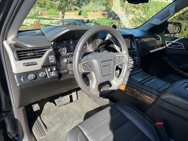 Used 2016 GMC Yukon Denali w/ Open Road Package image 34