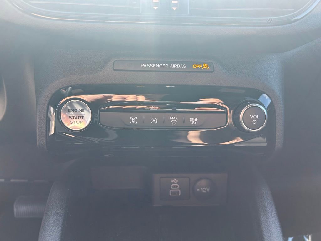 Certified 2025 Ford Escape ST-Line w/ Tech Pack #1 AWD/4WD image 20