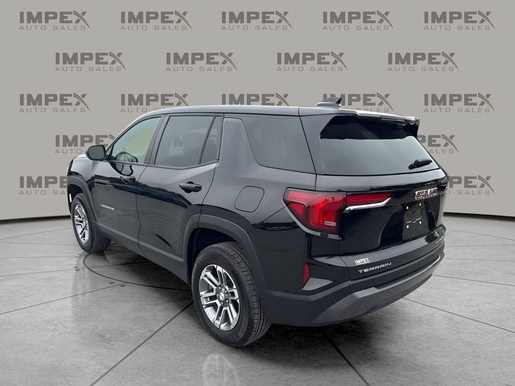 Used 2026 GMC Terrain Elevation FWD image 3