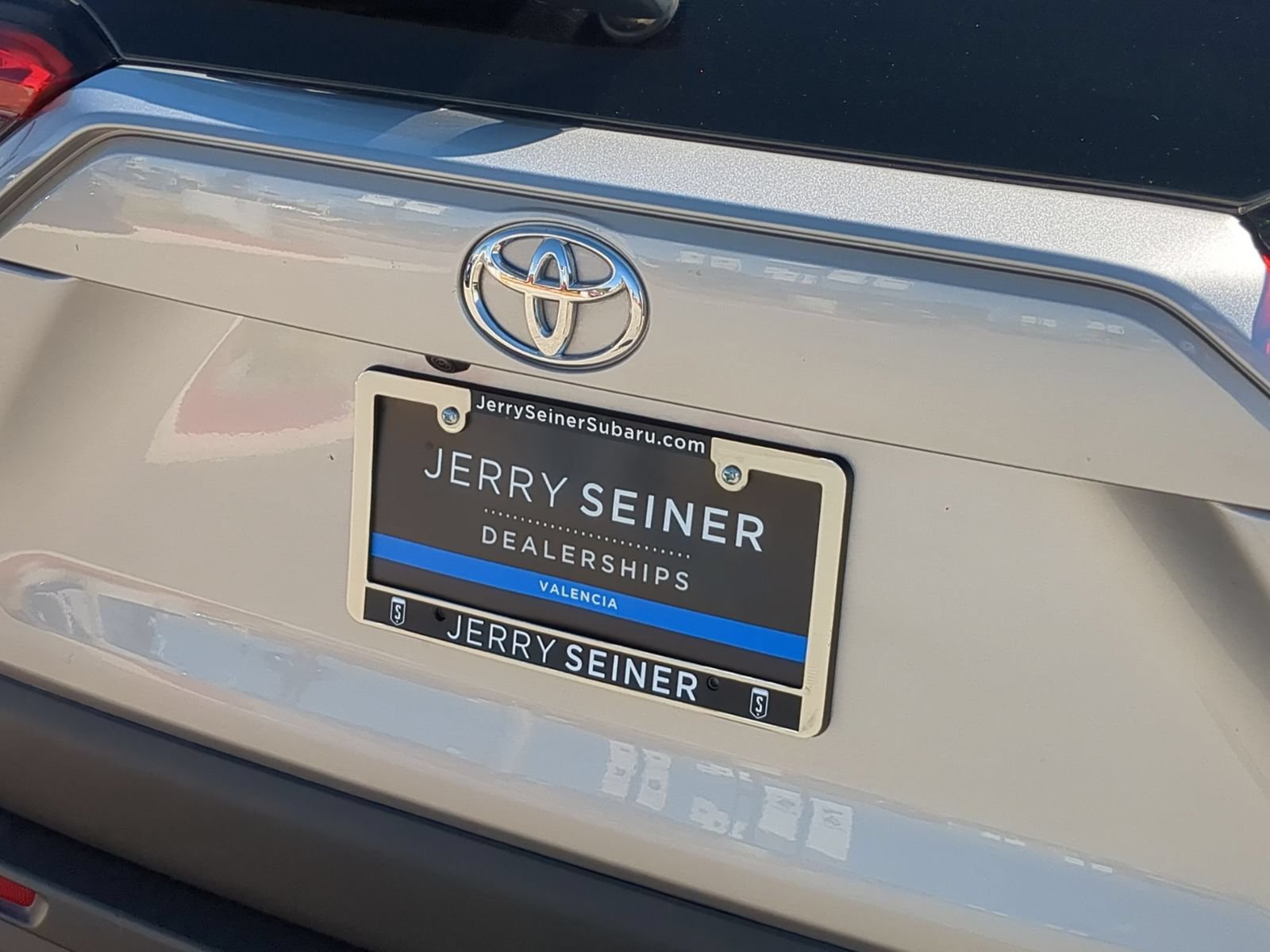 Used 2025 Toyota RAV4 XLE FWD image 13