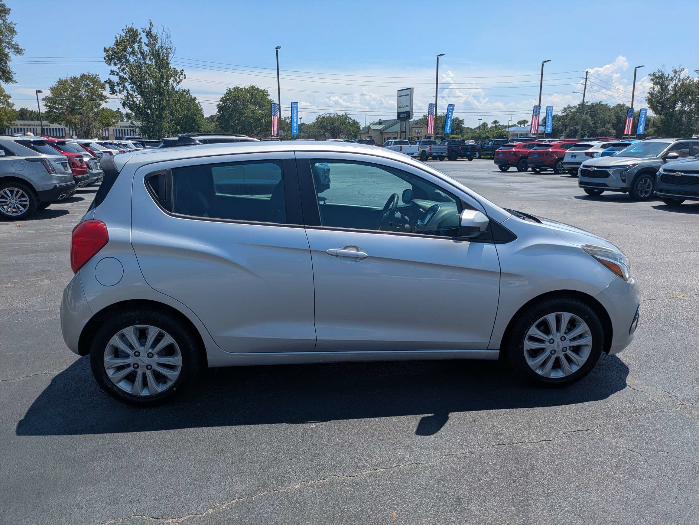 Used 2017 Chevrolet Spark LT FWD image 20