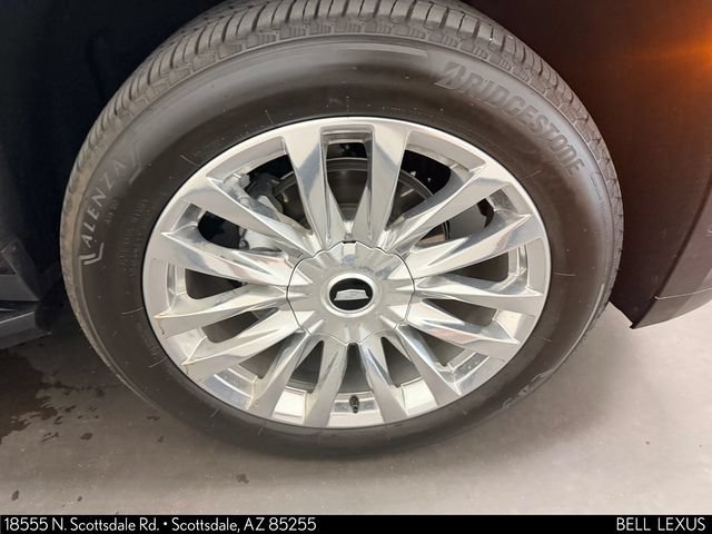 Used 2023 Cadillac Escalade ESV Premium Luxury w/ LPO, Floor Liner Package AWD/4WD image 10