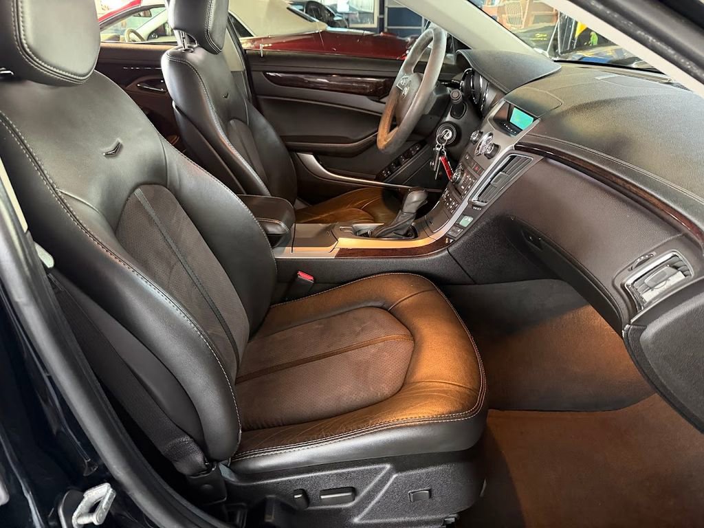 Used 2013 Cadillac CTS Luxury AWD/4WD image 13