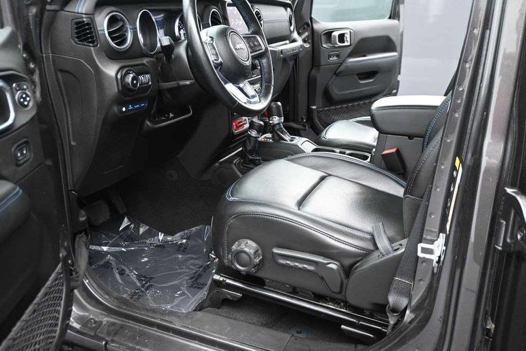 Used 2021 Jeep Wrangler Unlimited Rubicon 4xe w/ Steel Bumper Group AWD/4WD image 11