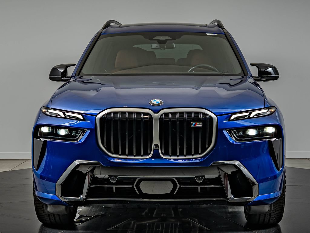 Used 2026 BMW X7 M60i AWD/4WD image 2