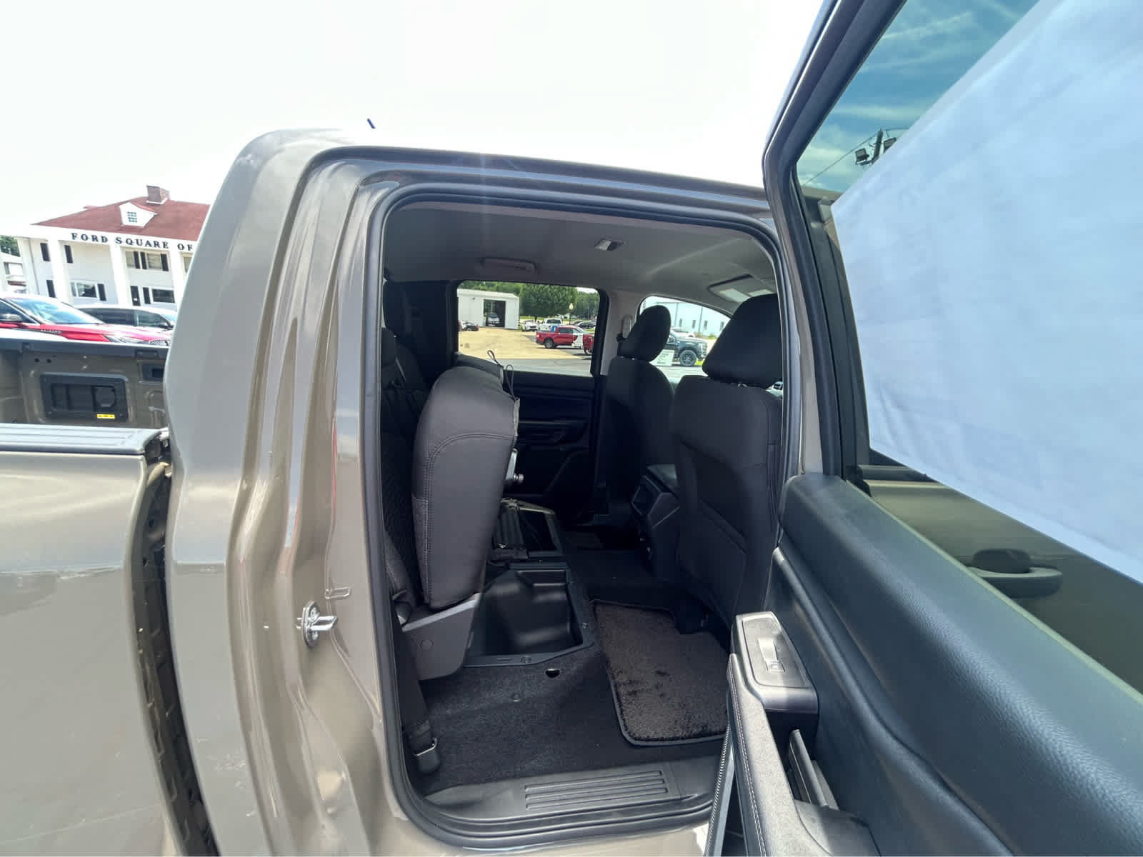 New 2026 Ford Ranger XLT w/ Equipment Group 301A High AWD/4WD image 9