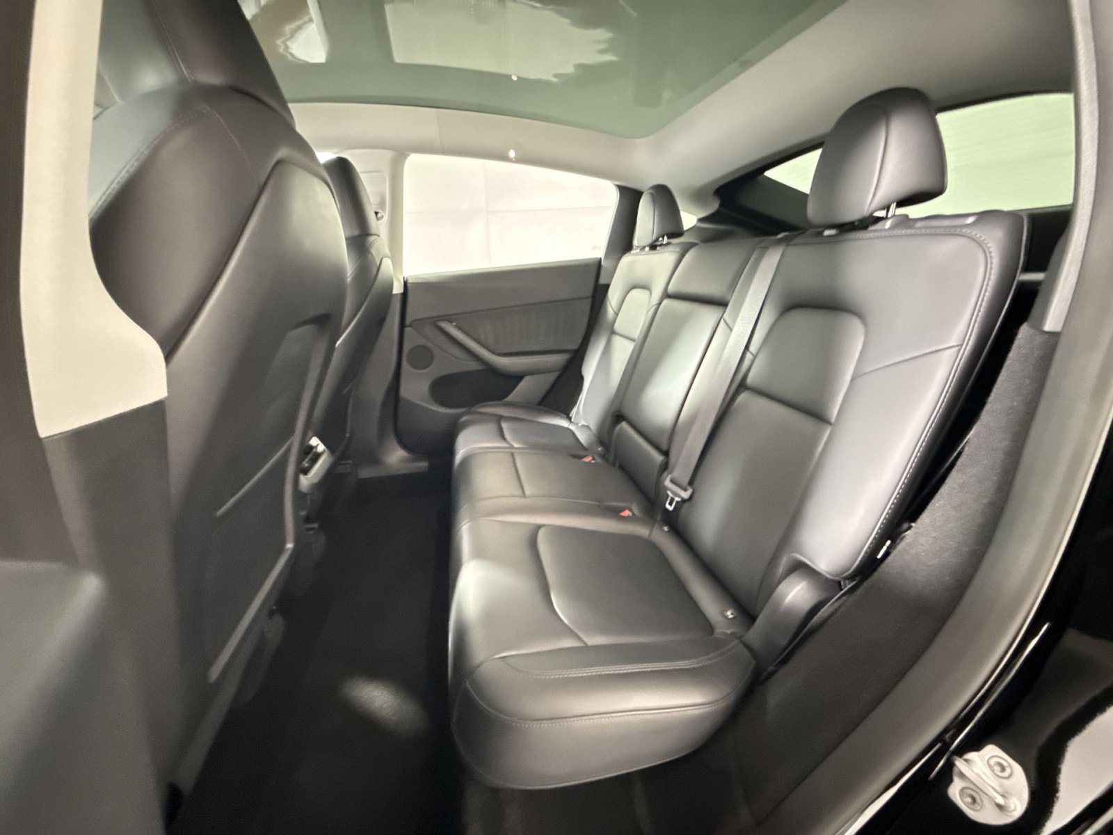 Used 2024 Tesla Model Y Long Range image 25