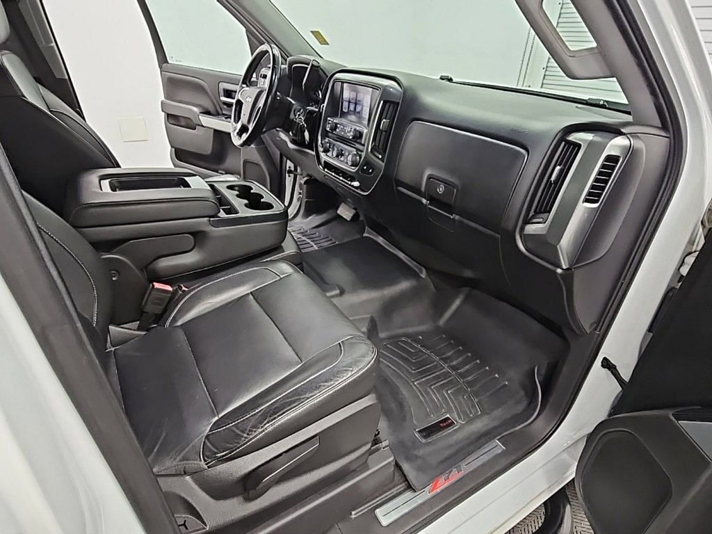 Used 2018 Chevrolet Silverado 1500 LT w/ All Star Edition image 33