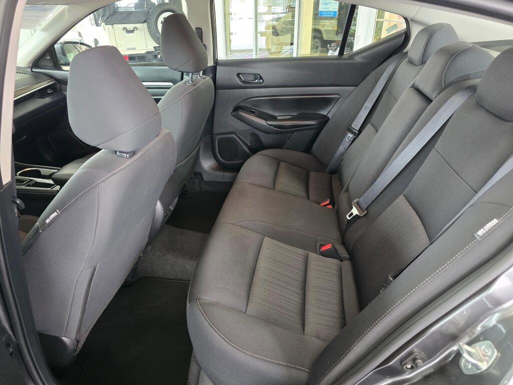 Used 2023 Nissan Altima 2.5 SV image 39