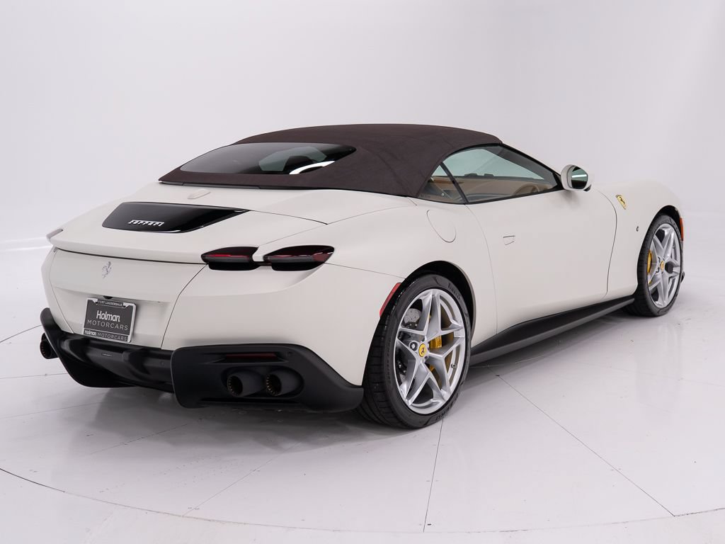 Used 2025 Ferrari Roma Spider RWD image 14
