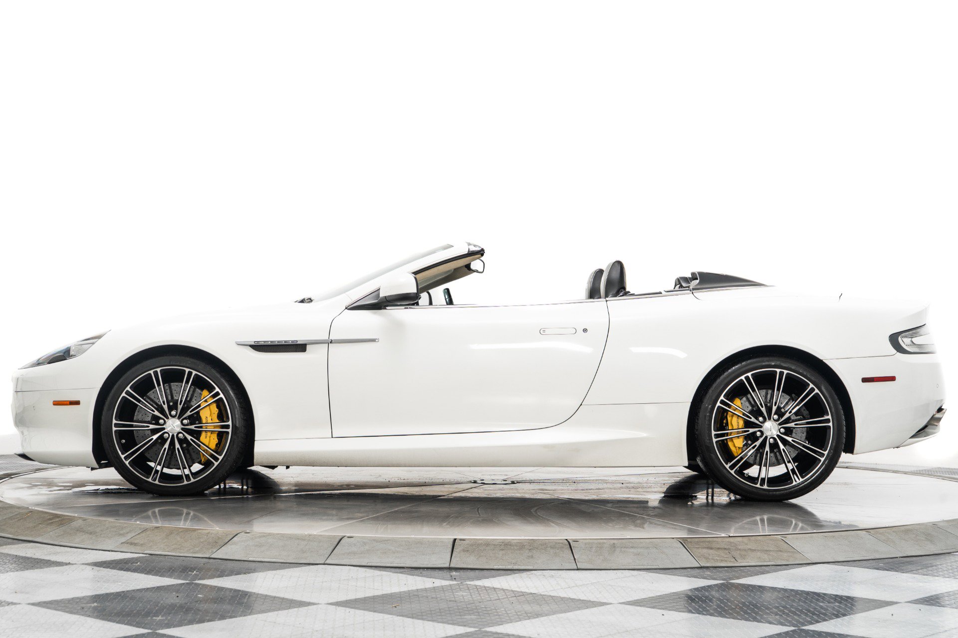 Used 2014 Aston Martin DB9 Volante image 6