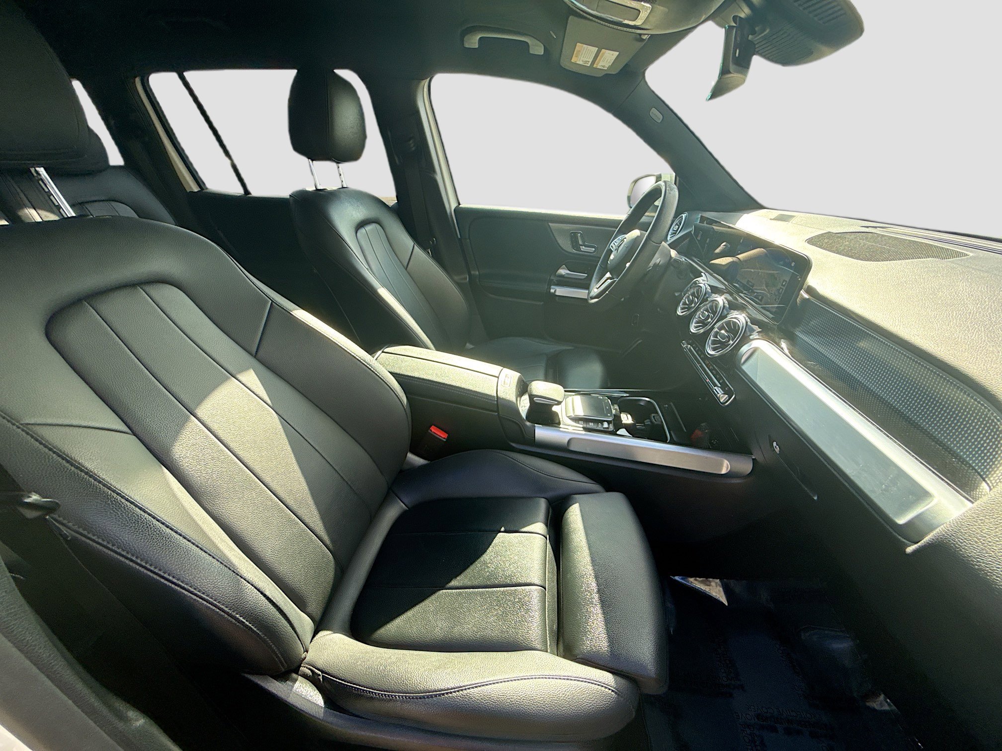 Used 2023 Mercedes-Benz EQB 250+ image 32