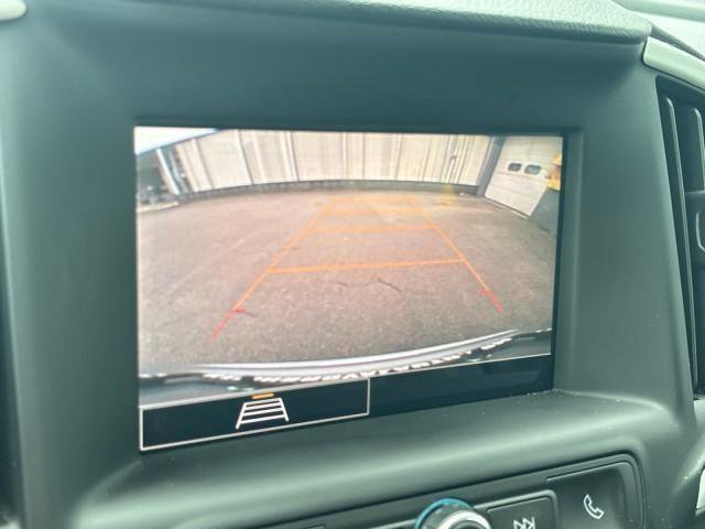 Used 2022 GMC Terrain SLE w/ Driver Convenience Package image 13