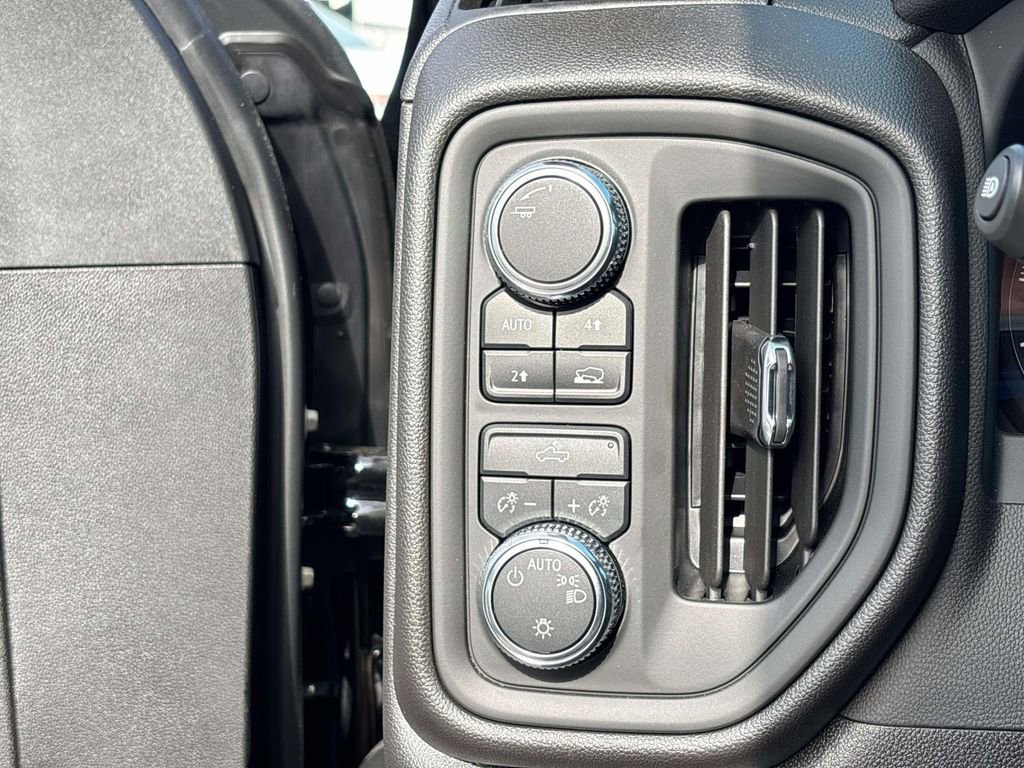 New 2026 GMC Sierra 1500 Pro w/ Pro Value Package AWD/4WD image 8