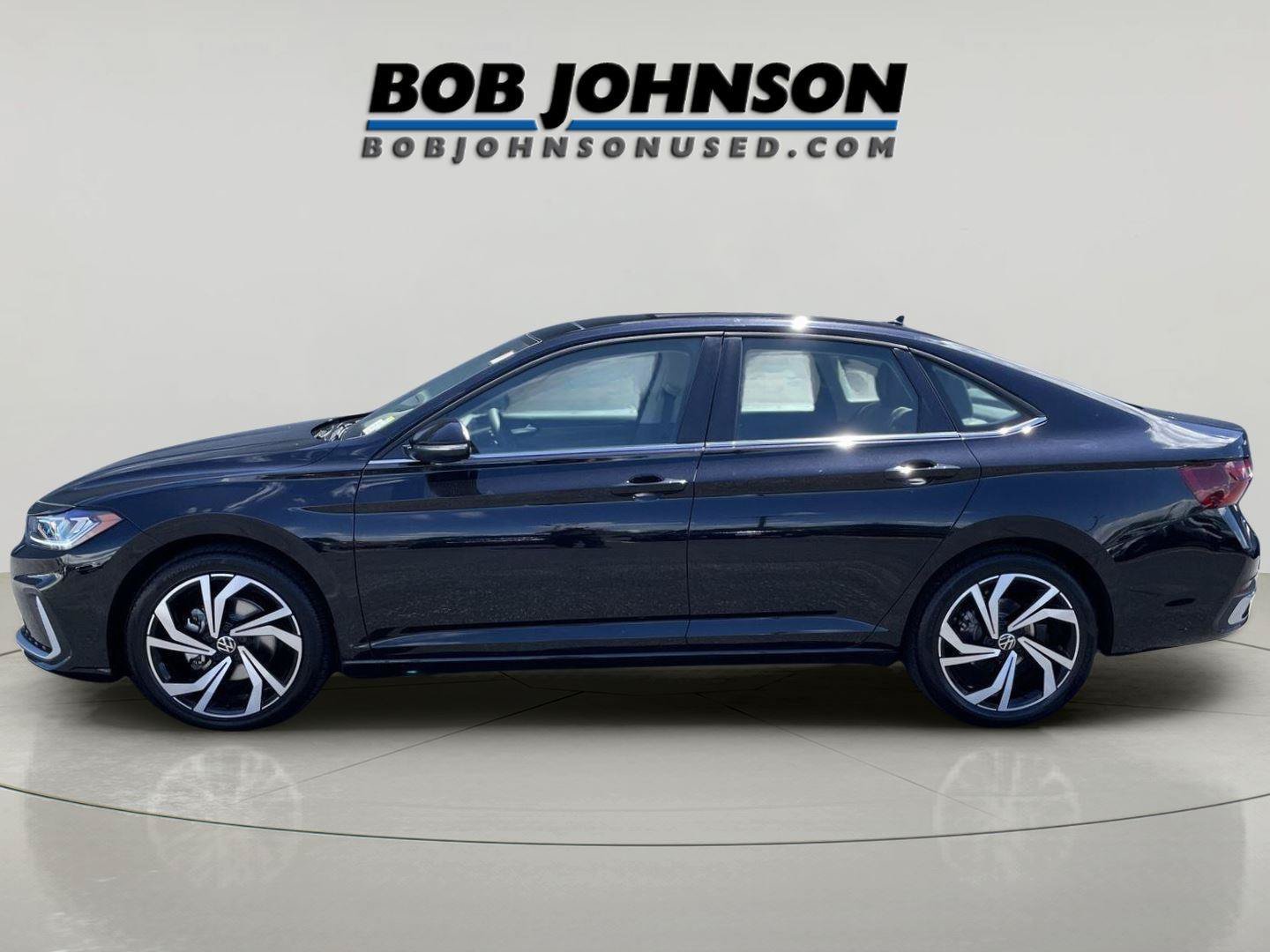Used 2025 Volkswagen Jetta SEL FWD image 6