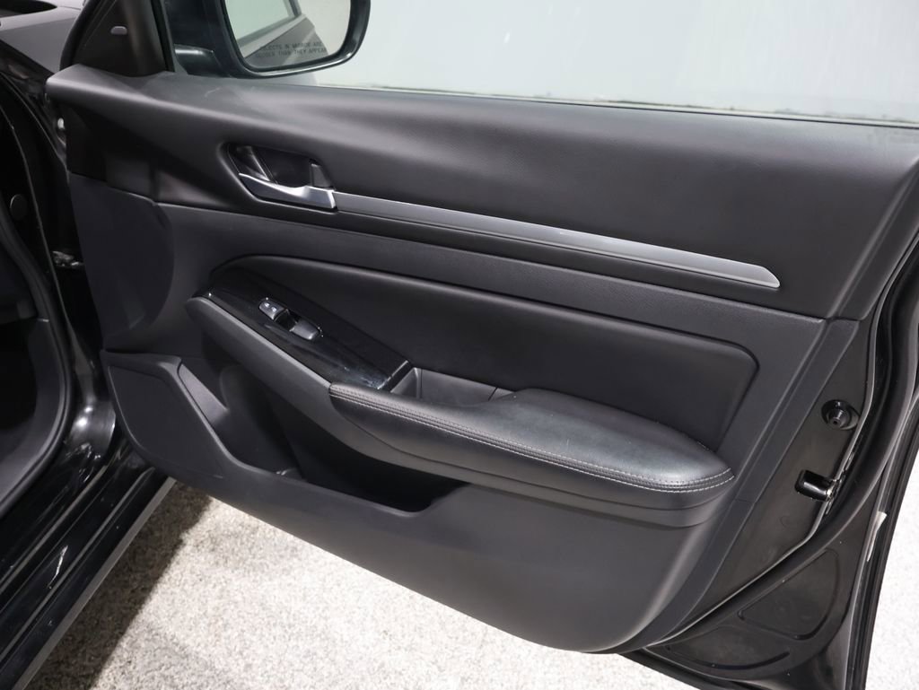 Used 2023 Nissan Altima 2.5 SV image 25