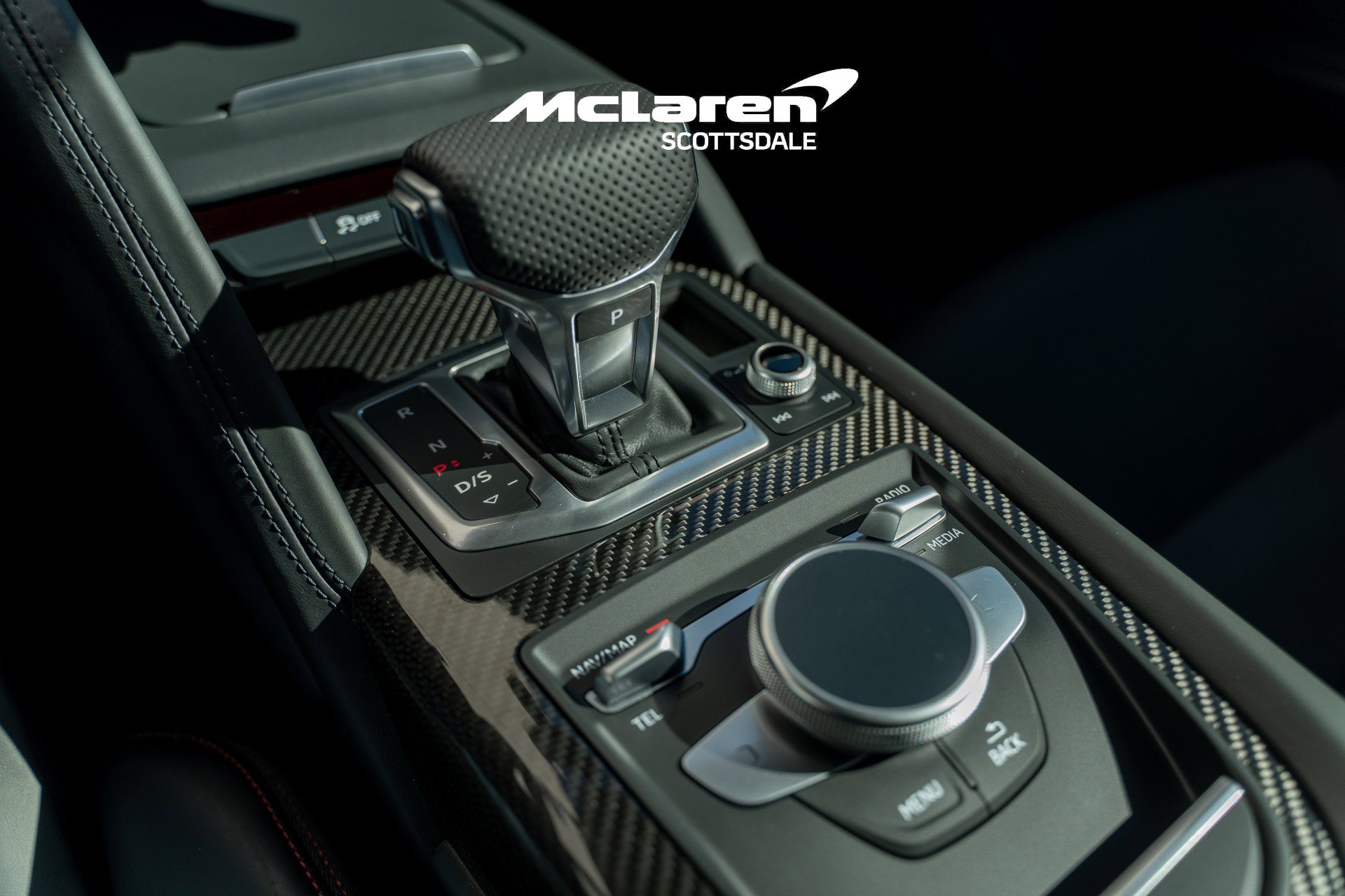 Used 2021 Audi R8 V10 w/ Premium Package image 31