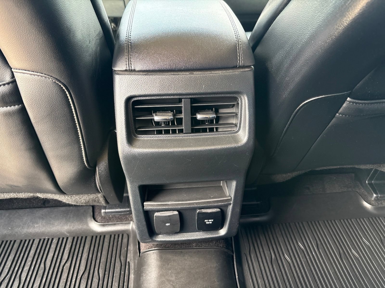 Used 2019 Ford Edge SEL w/ Equipment Group 201A FWD image 14