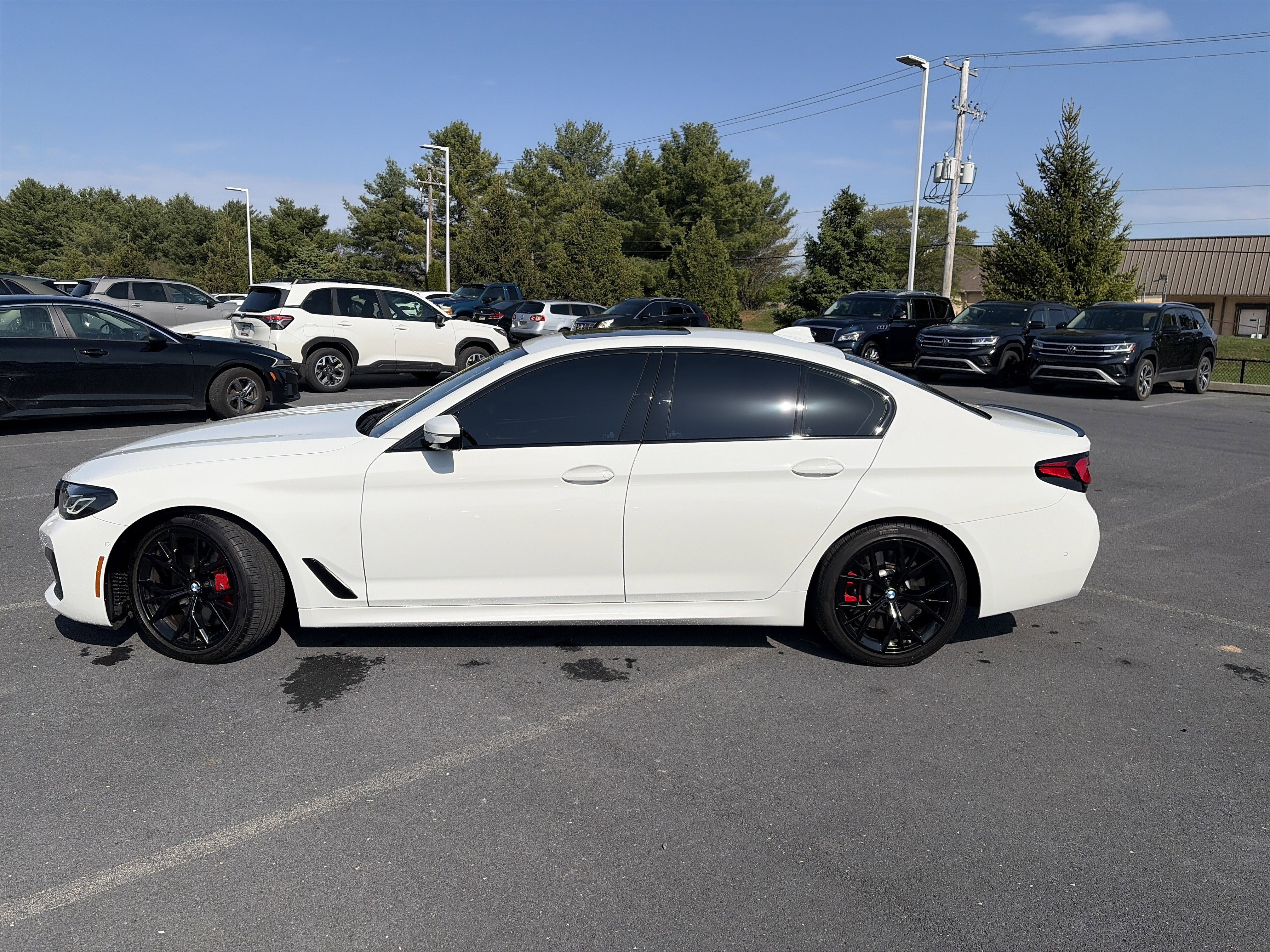 Used 2023 BMW M550i xDrive w/ Executive Package AWD/4WD image 8