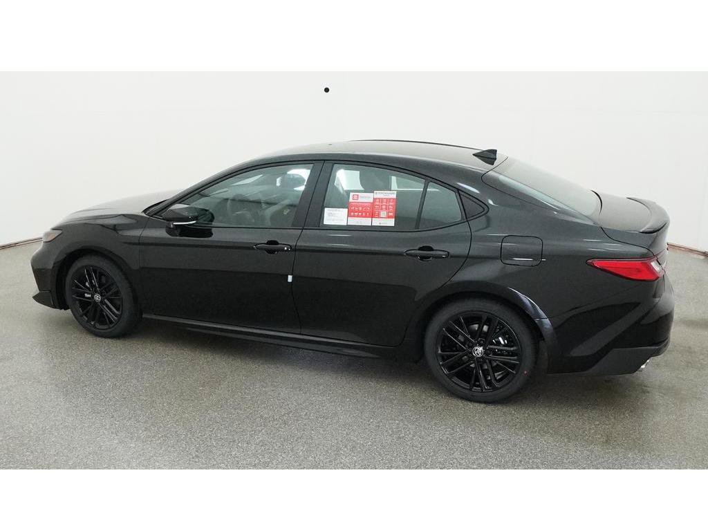 New 2026 Toyota Camry SE FWD image 5