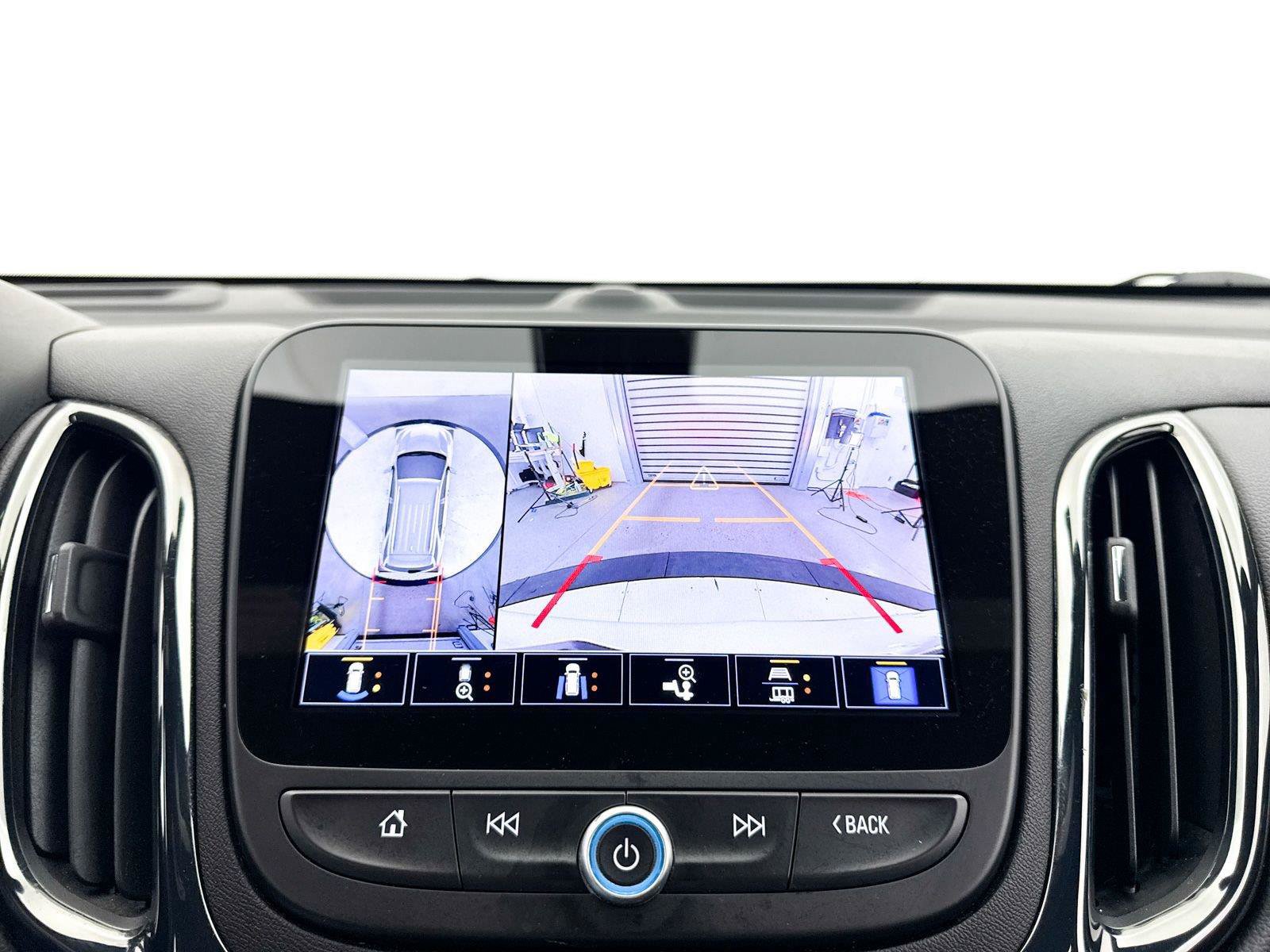 Used 2024 Chevrolet Equinox RS FWD image 8