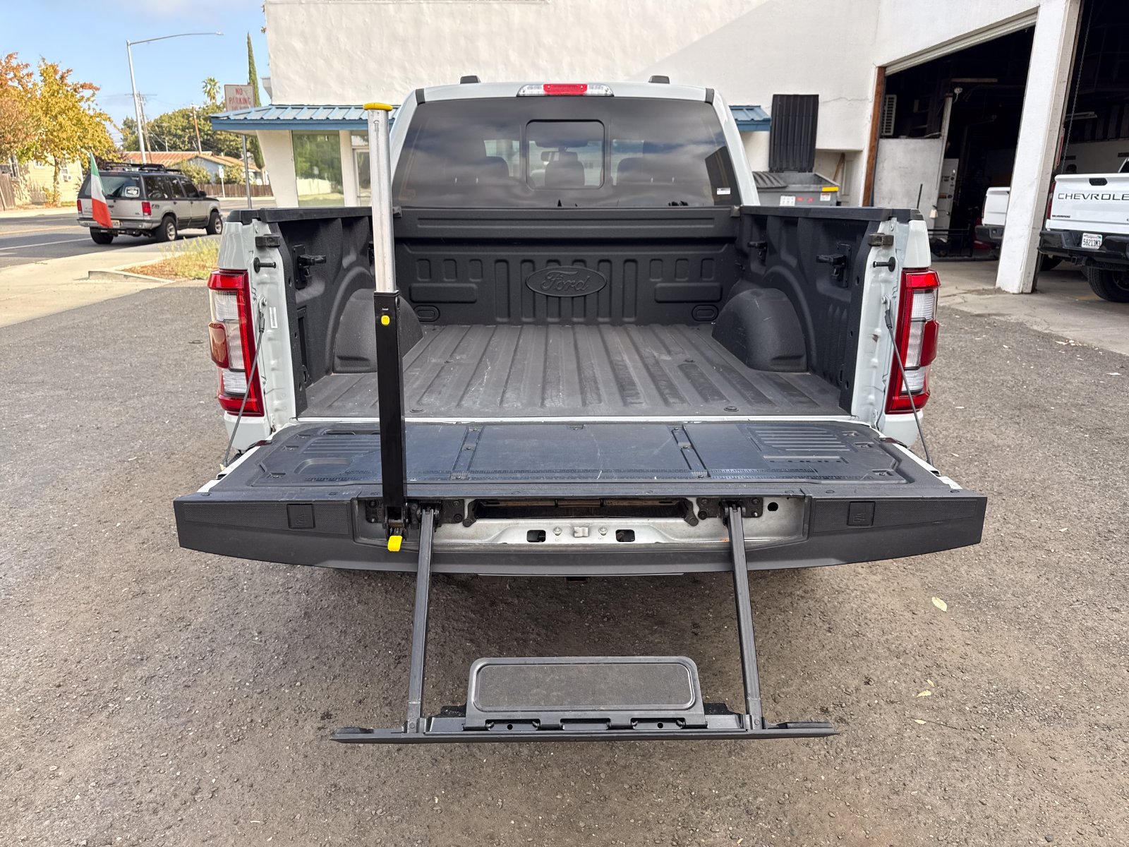 Certified 2023 Ford F150 Lariat w/ Equipment Group 502A High AWD/4WD image 23