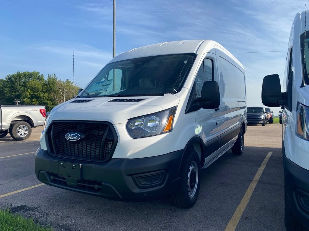 New 2026 Ford Transit 250 148 Medium Roof w/ Load Area Protection Package RWD image 15