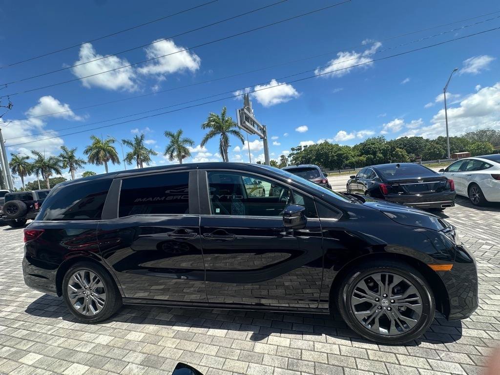 Used 2025 Honda Odyssey Touring image 10