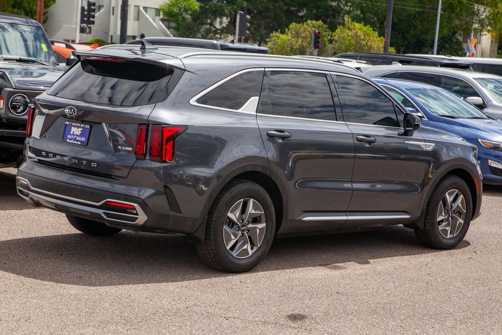 Used 2021 Kia Sorento S image 5