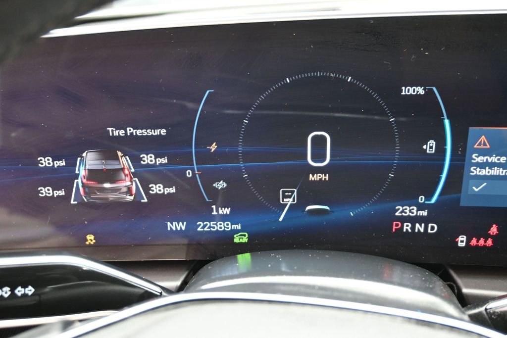 Used 2024 Cadillac Lyriq Tech RWD image 16