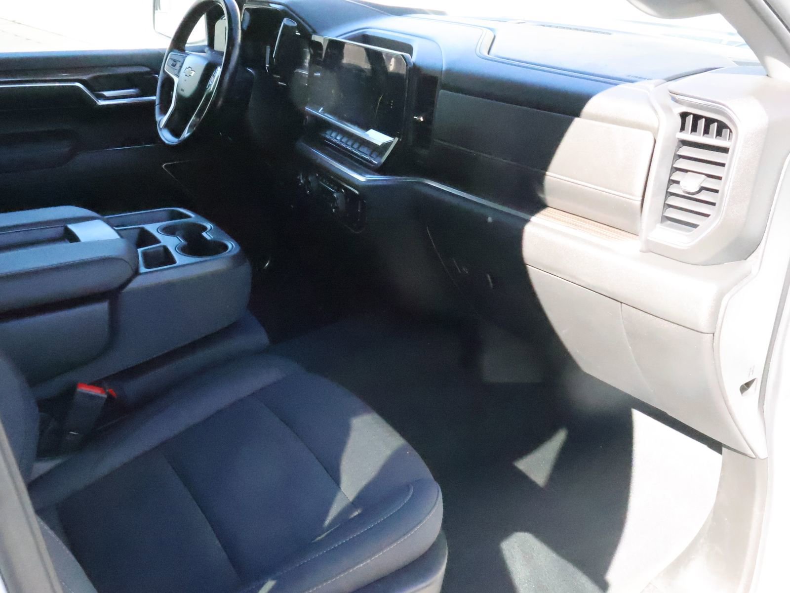 Used 2023 Chevrolet Silverado 1500 LT AWD/4WD image 51