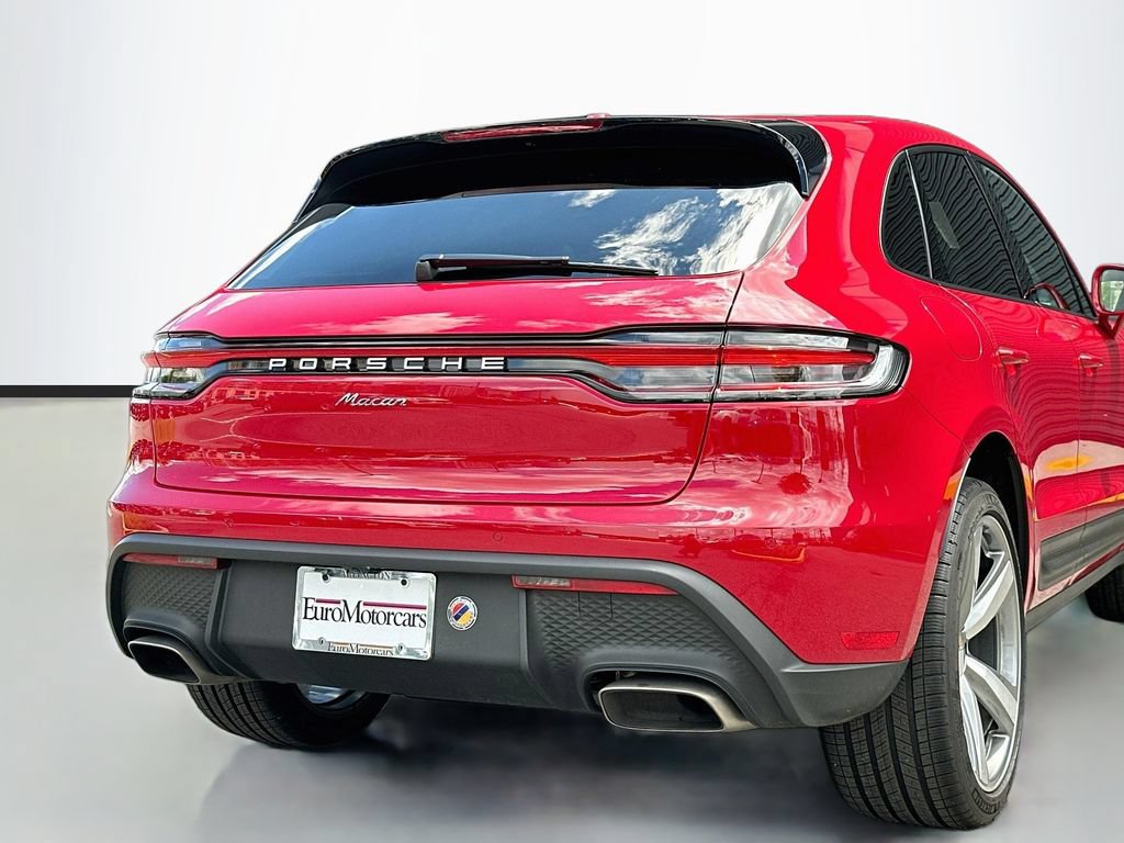 Certified 2026 Porsche Macan AWD/4WD image 34