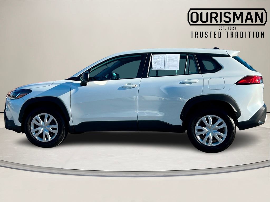 Used 2024 Toyota Corolla Cross L image 3
