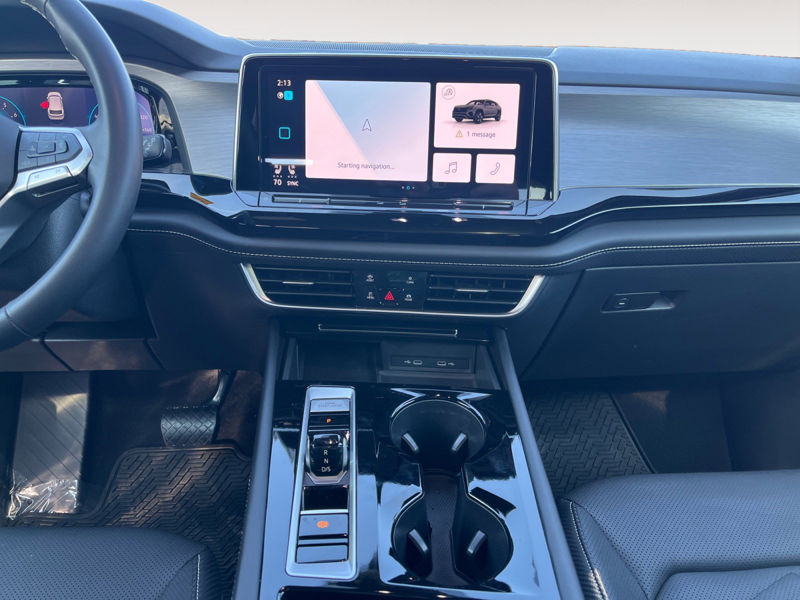 Certified 2024 Volkswagen Atlas Cross Sport SE w/ Panoramic Sunroof Package image 12