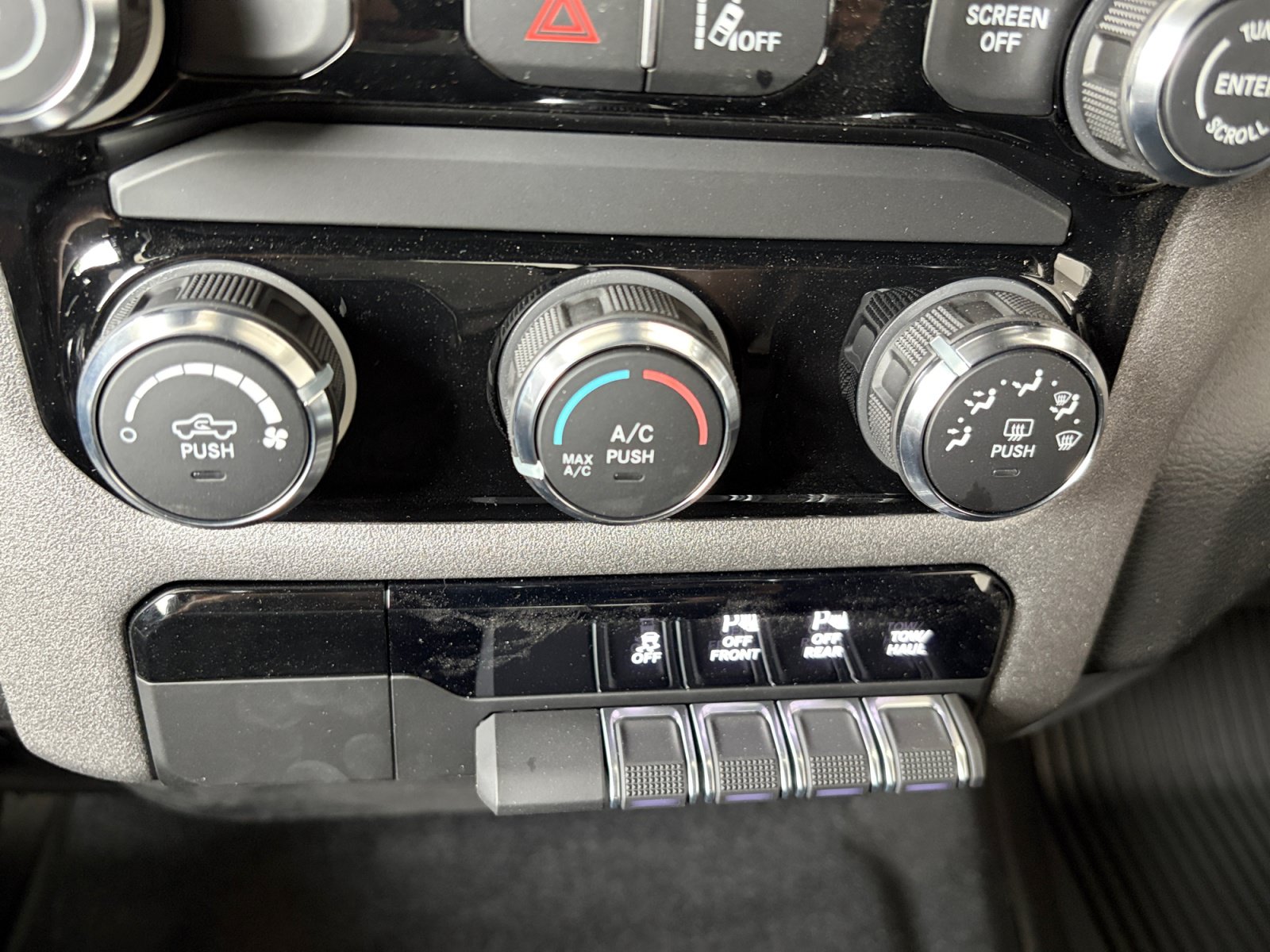 New 2026 RAM 1500 Warlock AWD/4WD image 19